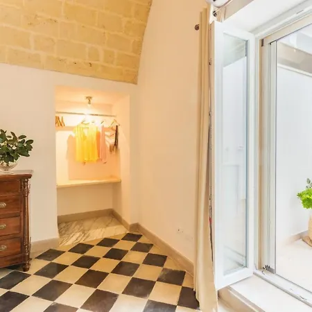 Appartement Typisches Haus La Storica By Interhome